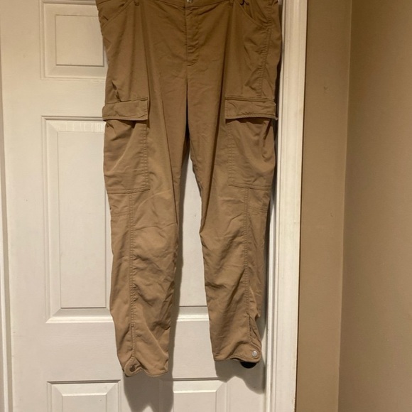 Lauren Ralph Lauren Tan Utility Cargo Pants With Snap Button Ankle Cuff Size 16 - Picture 1 of 10